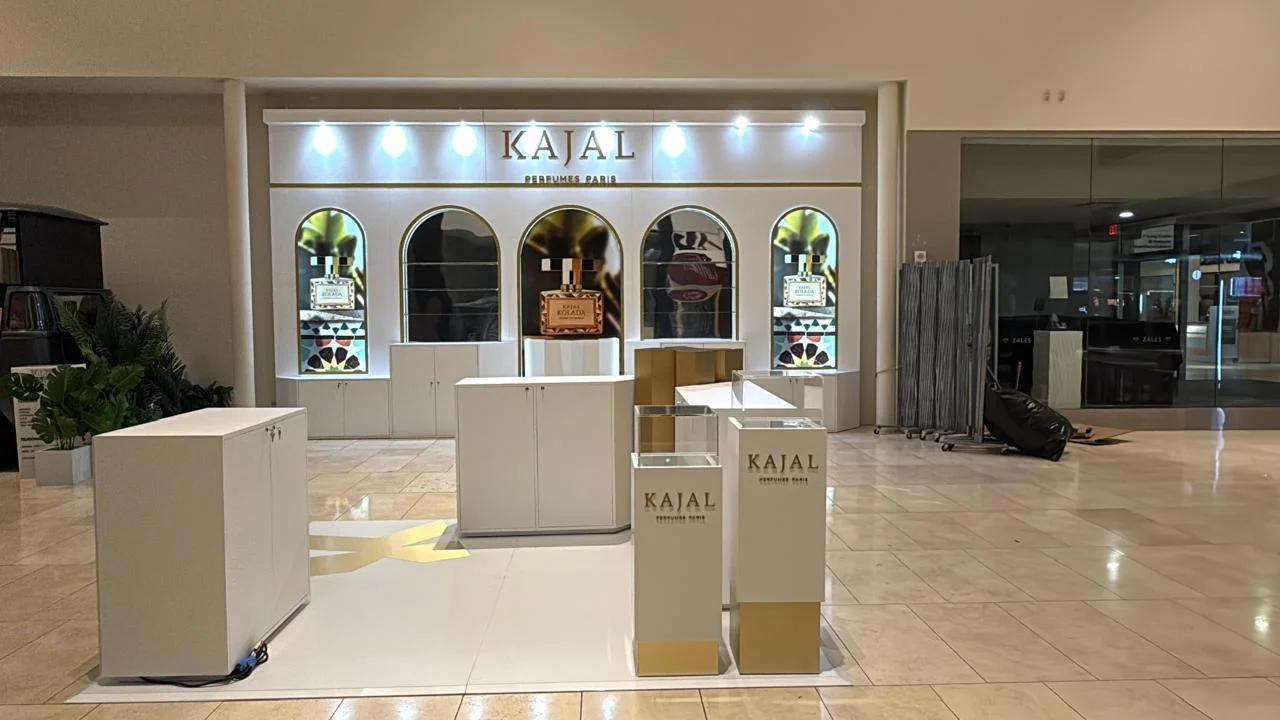Screaming Color Stands para Ferias Comerciales - Custom Production Miami FL